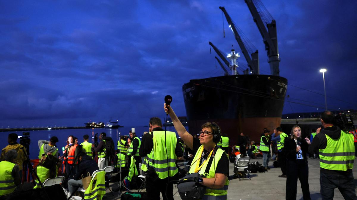 Hantavirus-hit cruise ship arrives in Spain's Canary Islands