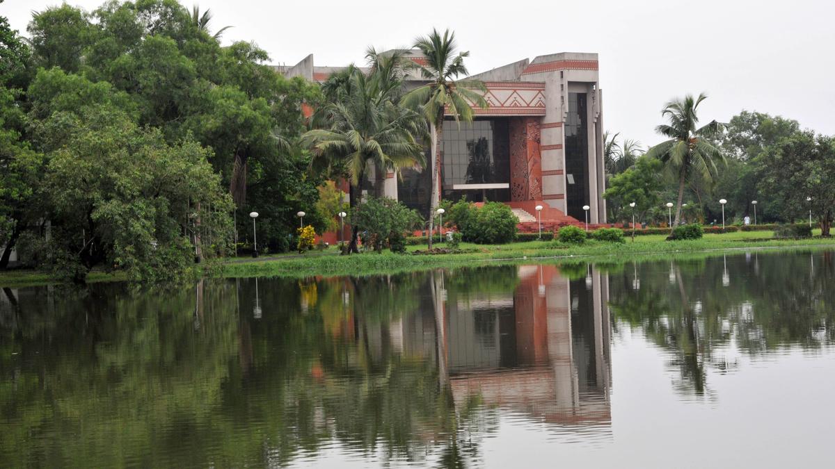 IIM-Calcutta allows deferred placements to students who are keen on entrepreneurship