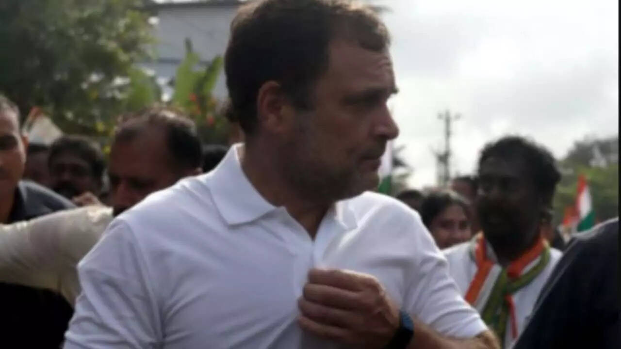 Times Top10: It’s T-shirts vs shorts between Congress and BJP