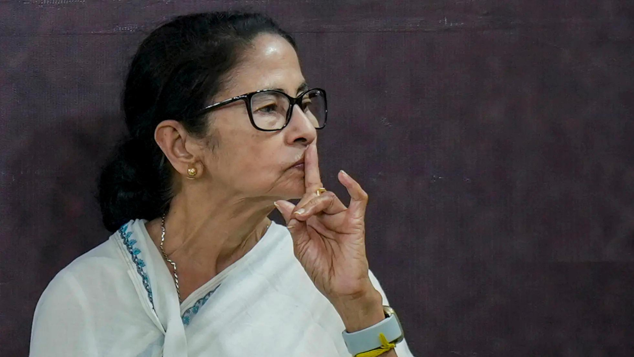 Amid rebellion, TMC sends fresh office-bearers list to EC, says Mamata remains party chief