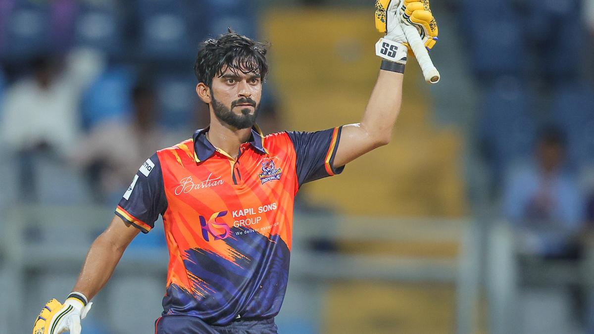 T20 MUMBAI | Ayaz helps Royals past Andheri and into semifinals