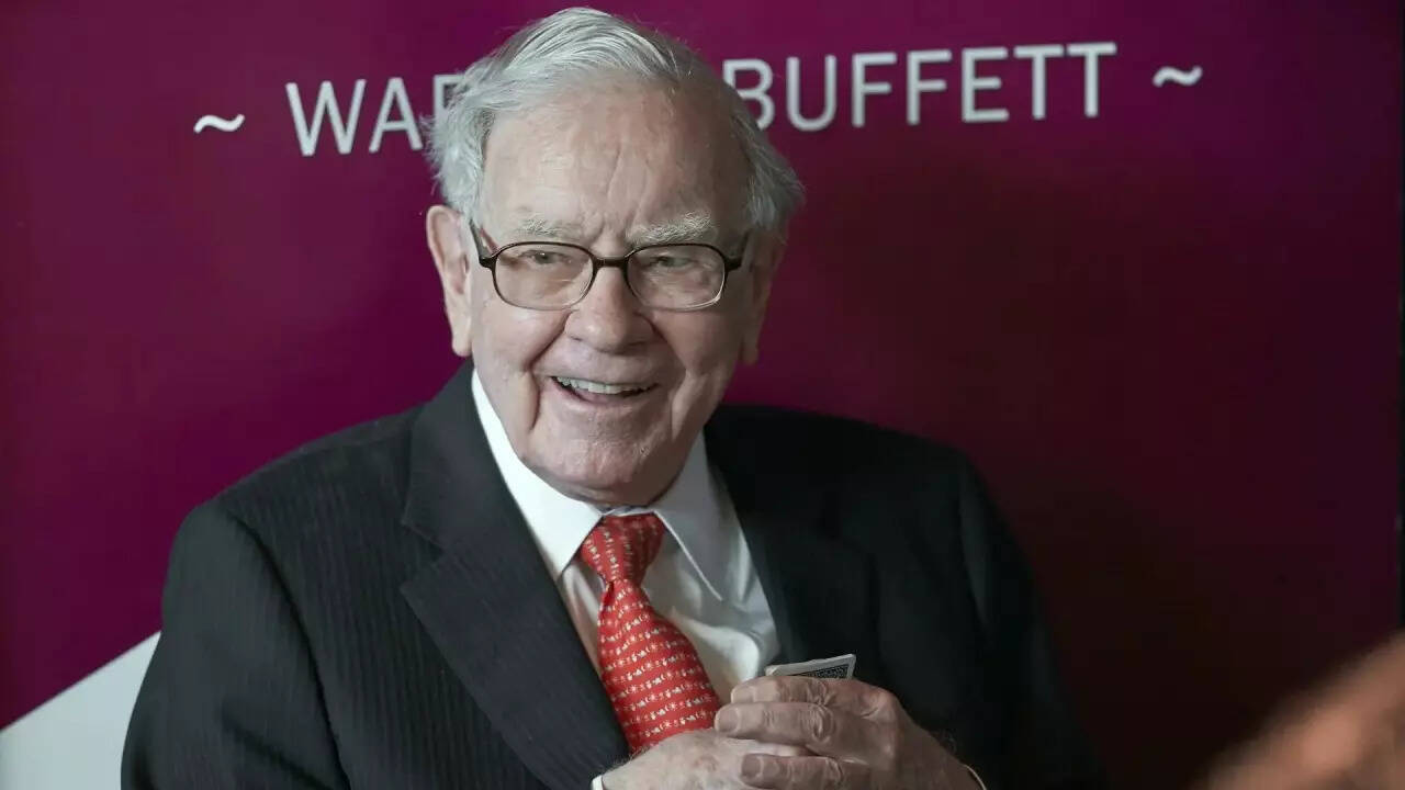Beyond the millions: 10 essential life lessons Warren Buffett thinks everyone should live by