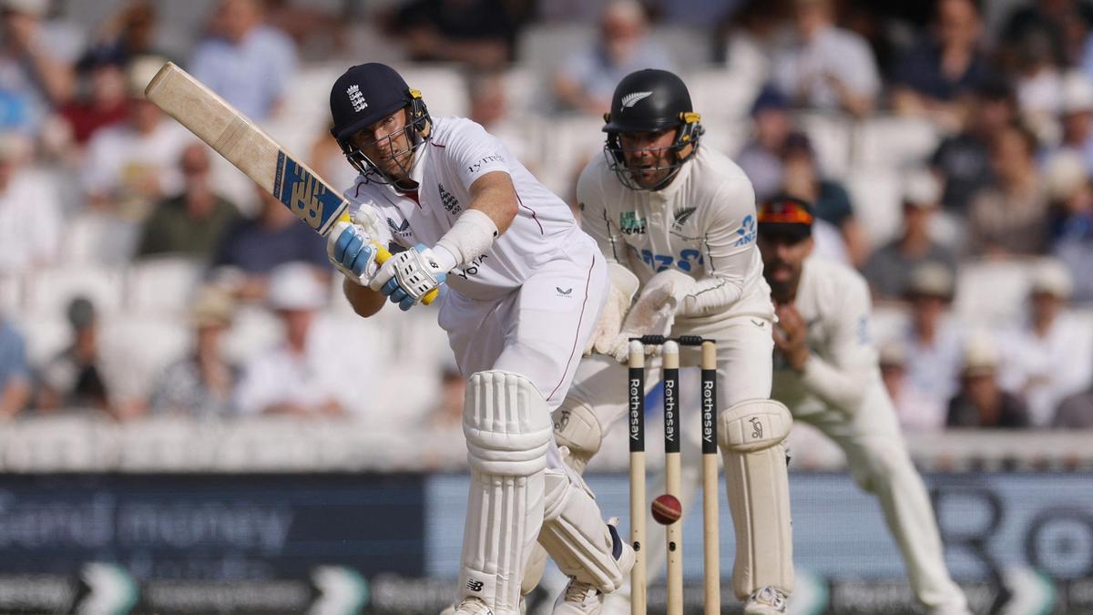 England rocked early at 54-3 as a daunting 463 chase begins at The Oval