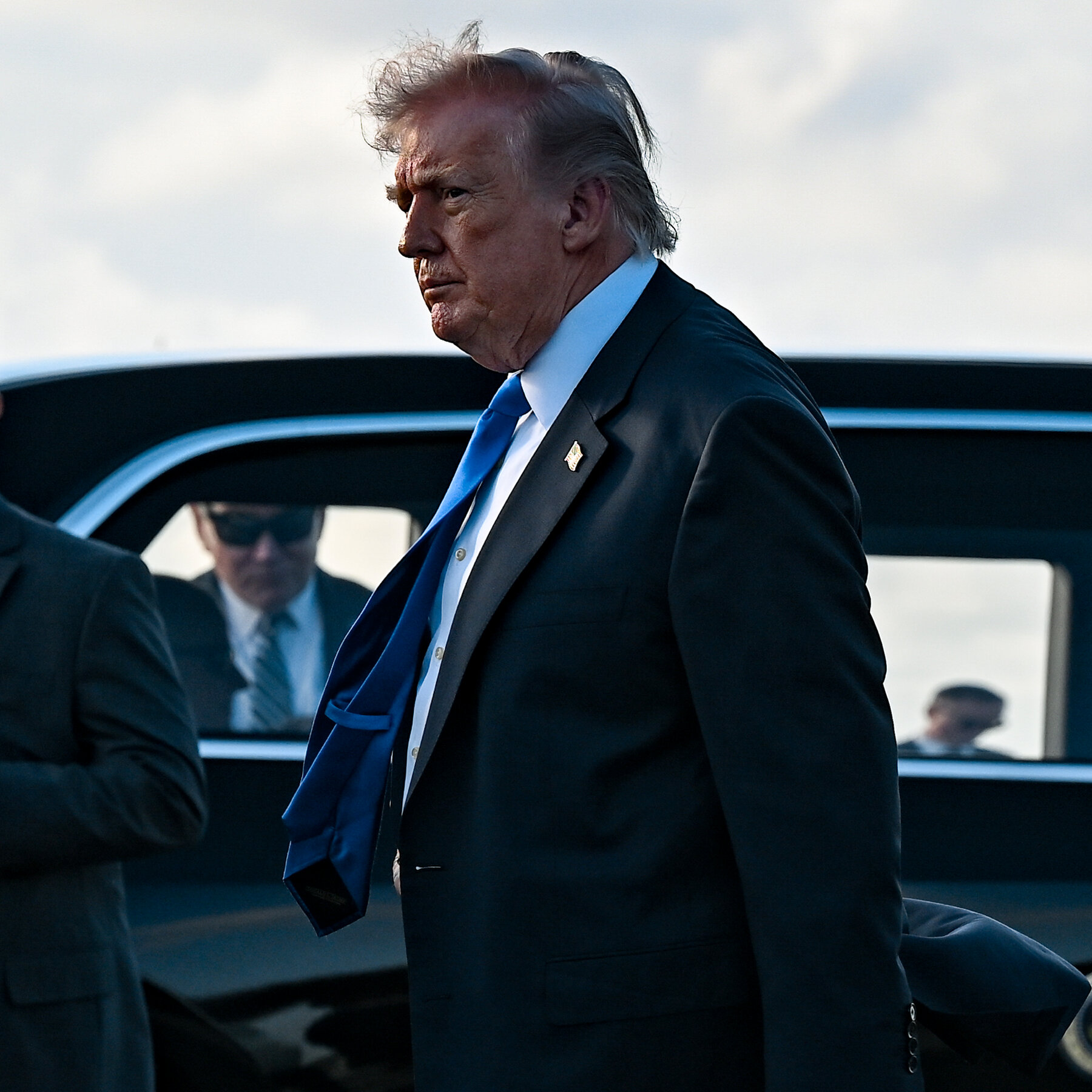 Iran War Live Updates: Trump Calls Off Witkoff and Kushner’s Travel to Pakistan for Peace Talks