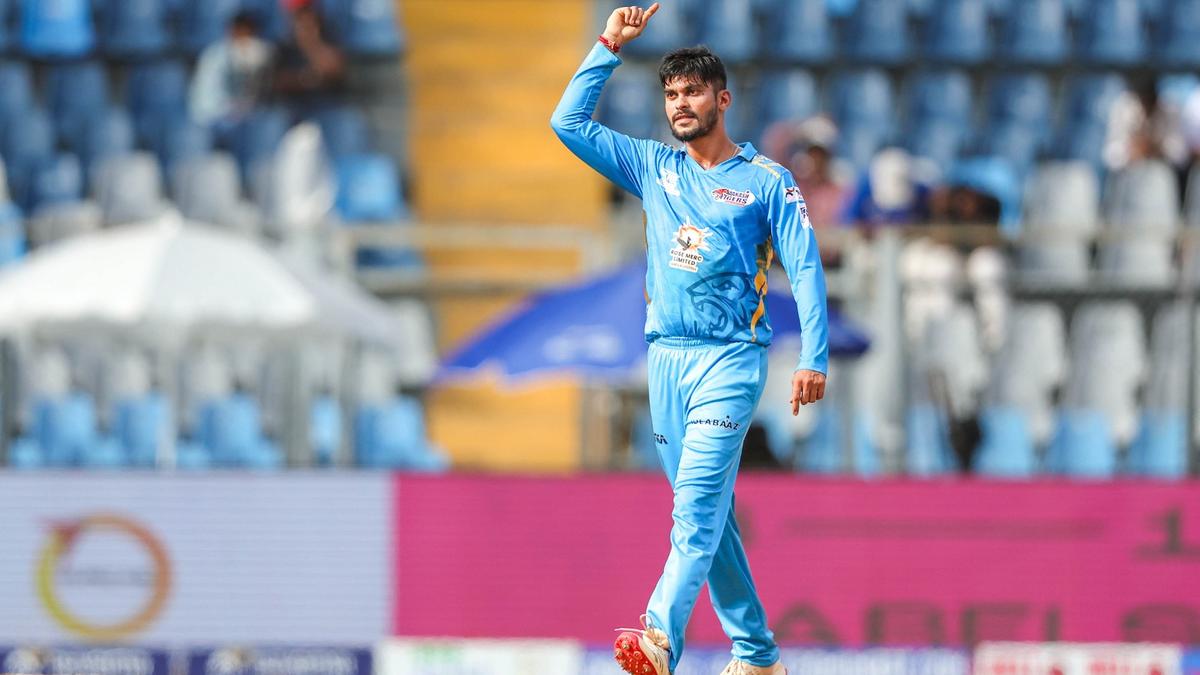 T20 Mumbai | Attarde spins Tigers to a crucial win